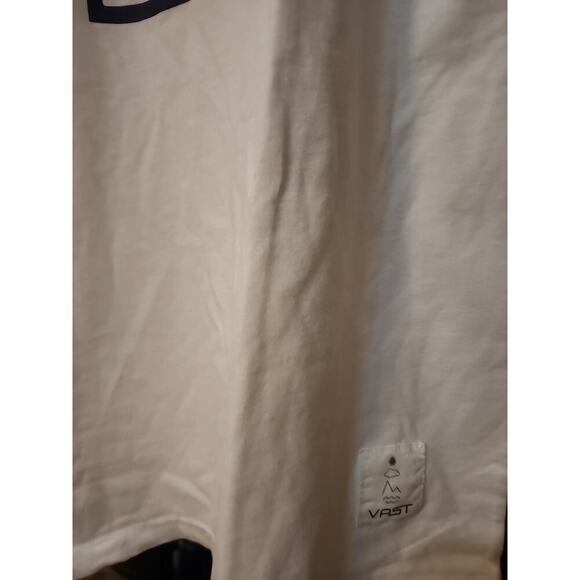 Vast Circle Logo Tee NEW NWT Skateboard Surfer Beach CR10 XL Excellent - Picture 3 of 6